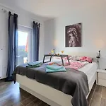 Selagodi By Interhome روفينجسكو سيلو